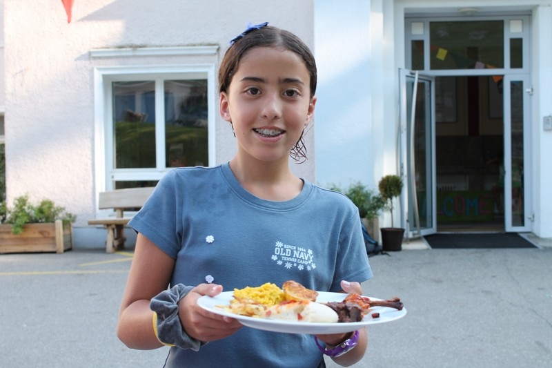 Village Camps International Summer Camp Leysin, Switzerland 2025-08-09 https://www.villagecamps.com/journals_admin/images/700-19-intl night (109).jpg